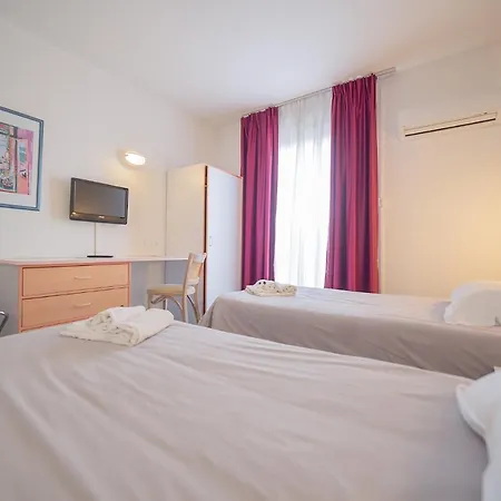 Relax'otel & Spa, מלון 3*