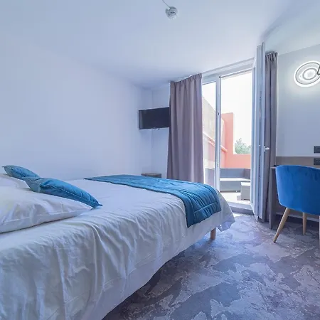 Hotel The Originals City, Relax'otel,