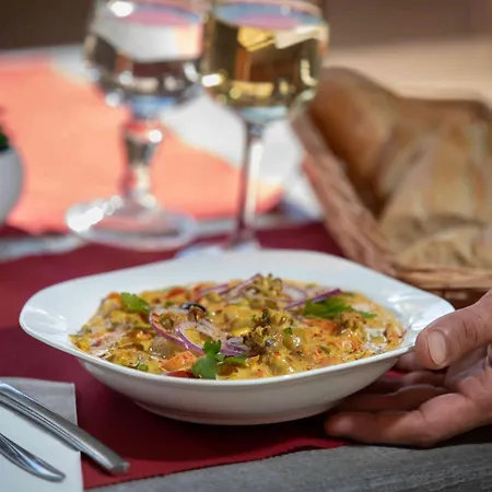 Hotel The Originals City, Relax'otel, Le Barcarès