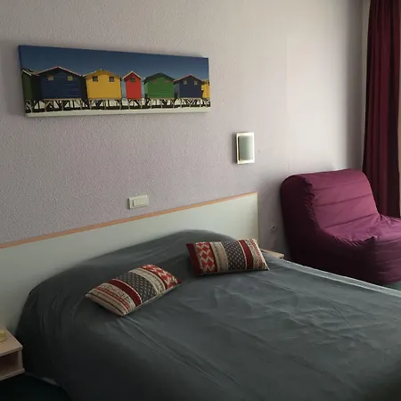 Hotel The Originals City, Relax'otel, Le Barcarès