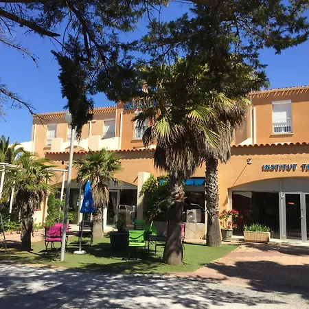 Hotel The Originals City, Relax'otel, Le Barcarès