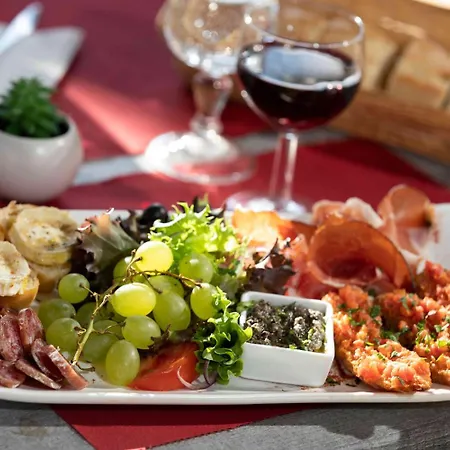 The Originals City, Relax'otel, Hotel